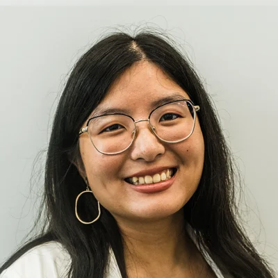 A headshot photo of Dr. Ariella Poon, an optometrist of Dau Family Eye Care